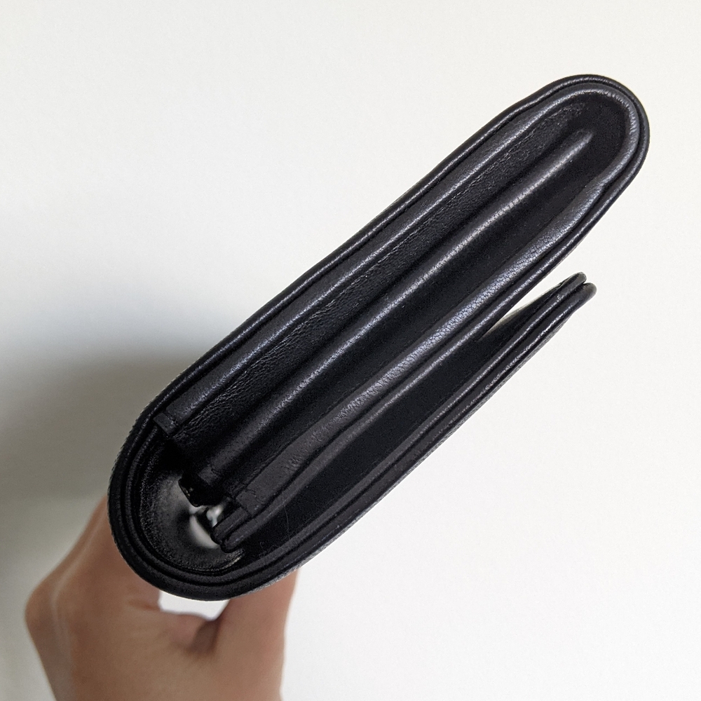 Yves Saint Laurent Black Quilted Wallet - Picture 7 of 12